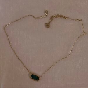 Kendra scott pendent emerald green